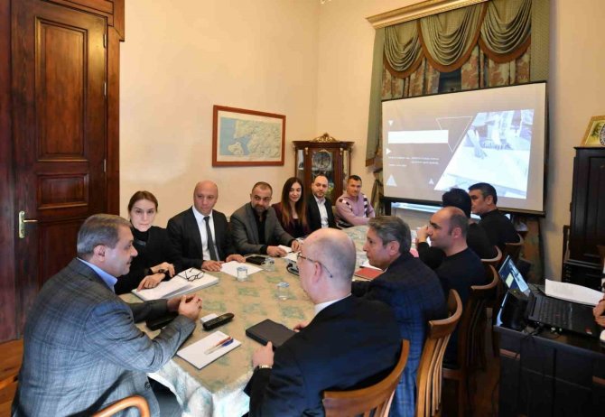 Vali Şıldak Restorasyon Çalışmalarını İnceledi