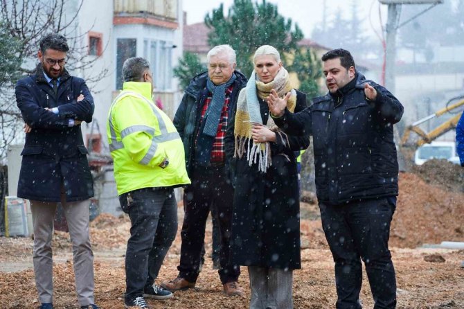 Başkan V. Subaşı Kanalizasyon Ve Altyapı Çalışmalarını Yerinde İnceledi