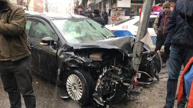 Bingöl’de Trafik Kazası: 3 Yaralı