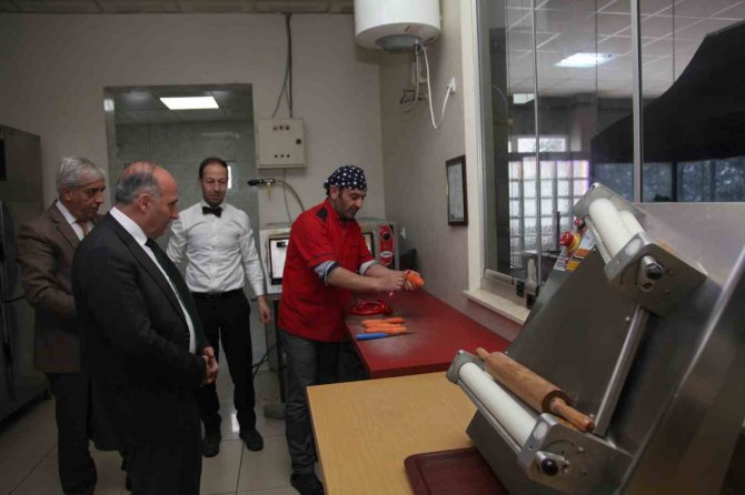 Bitlis’te 32 Bin 443 Öğrenciye Ücretsiz Yemek Verilecek