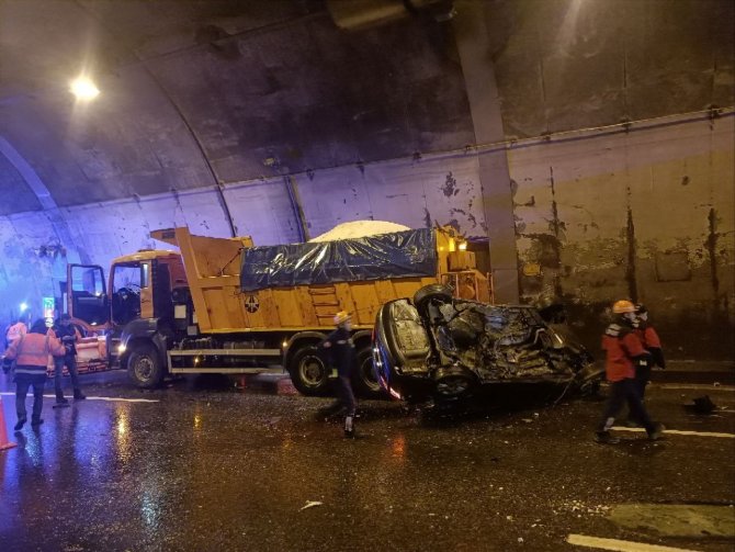 Bolu Dağı Tüneli’nde 4 Aracın Karıştığı Zincirleme Kaza: 1 Ölü