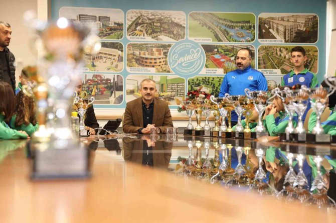 Çayırova’nın Başarılı Sporcularından Bir Ayda 226 Madalya 39 Kupa