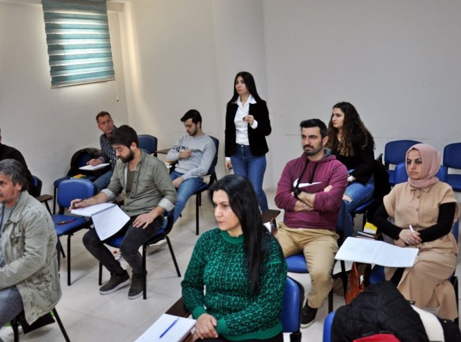 Çukurovalılar Yabancı Dil Öğreniyor