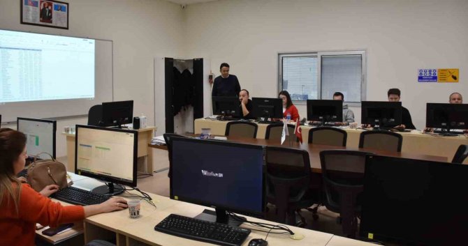 Denizli Osb’de Eğitimler Devam Ediyor