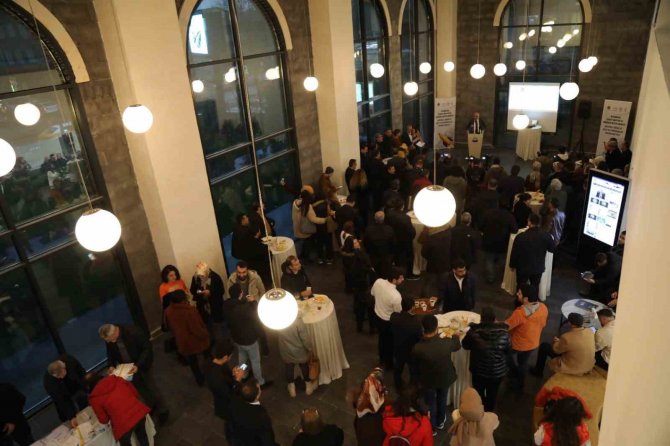 Dtso, Eğitim Gören Girişimcilere 2022 Yılı Sertifikalarını Verdi