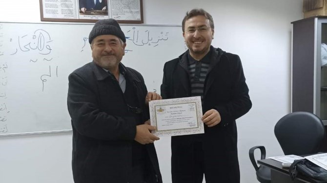 Kur’an-ı Kerim’i Okumayı 8 Günde Öğreniyorlar