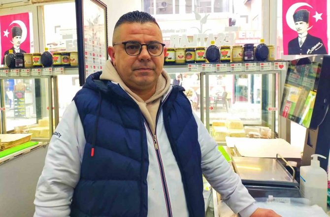 İ̇ş Yerinde Unutulan 40 Bin Liralık Altını Sahibine Ulaştırdı
