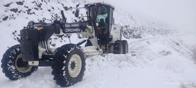 Elazığ Özel İ̇dare Ekipleri Karla Mücadeleye Hazır: 116 Personel Karla Mücadele İçin Hazır Bekliyor