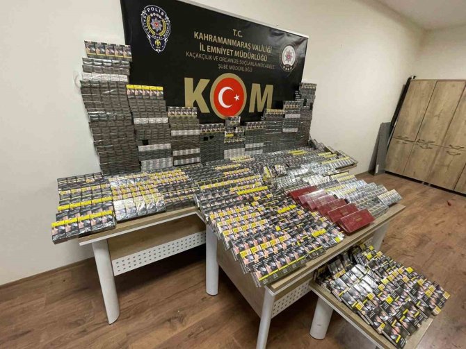 Tırda 2 Bin 800 Paket Kaçak Sigara Ele Geçirildi
