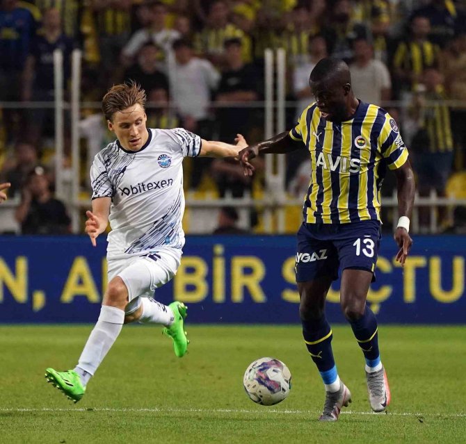 Adana Demirspor İle Fenerbahçe 38. Randevuda