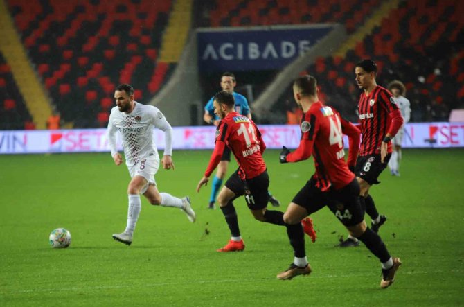 Spor Toto Süper Lig: Gaziantep Fk: 1 - A. Hatayspor: 1 (İ̇lk Yarı)