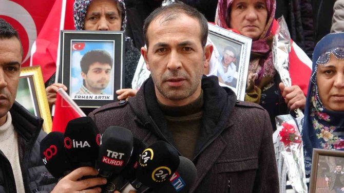 9 Yaşında Çobanlık Yaparken Kaçırılan Ağabeyini Pkk’dan İstiyor