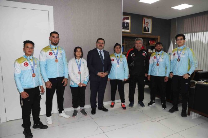 Haliliyeli Sporcular Şampiyonaya Damga Vurdu