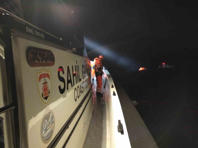 İ̇zmir’de 81 Göçmen Kurtarıldı