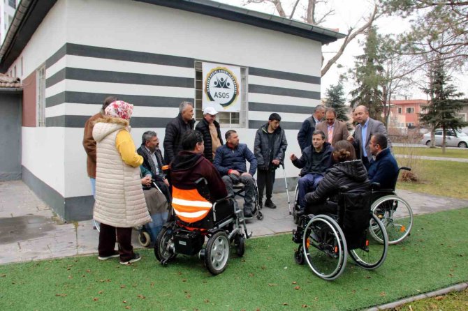 Engelleri Aştılar, Peluş Bebek Üretiyorlar