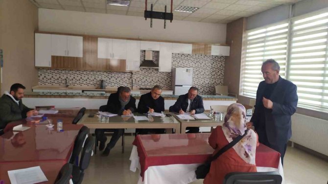 81 Kişilik Okul Temizlik Görevlisi İşi İçin 151 Başvuru