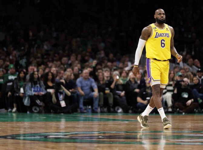 Lebron James Triple-double Yaptı, Lakers İki Maç Sonra Kazandı