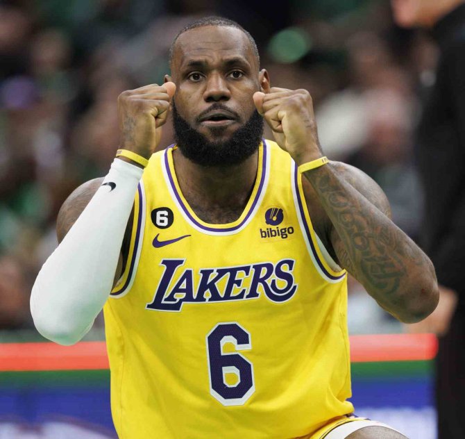 Lebron James Triple-double Yaptı, Lakers İki Maç Sonra Kazandı