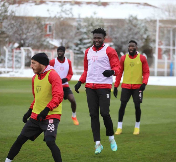 Sivasspor’da Beşiktaş Maçı Hazırlıkları Başladı