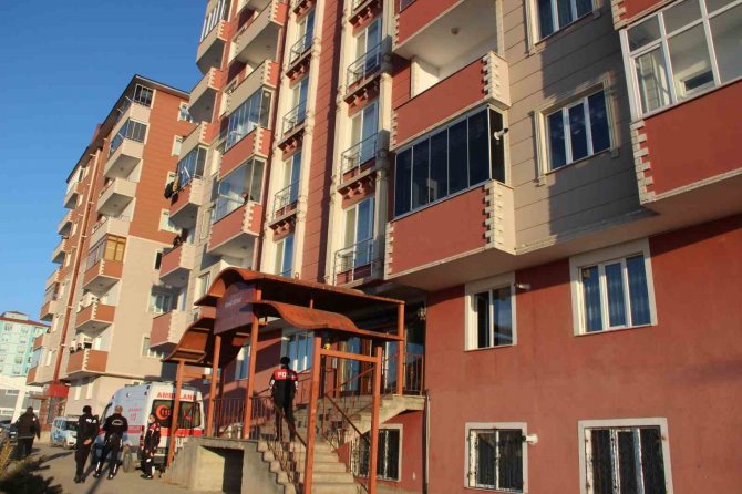 Eski Eşini Ve İki Kızını Öldüren Zanlının Davası 17 Şubat’a Ertelendi