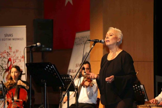 Veysel’in Eserlerini Seslendirdiler