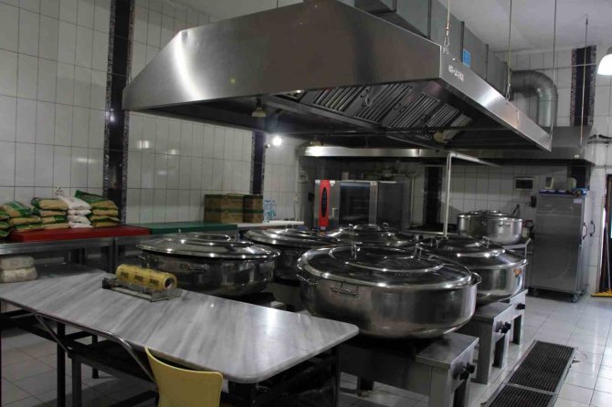 Yalova’da 8 Binin Üzerinde Öğrenciye Ücretsiz Yemek