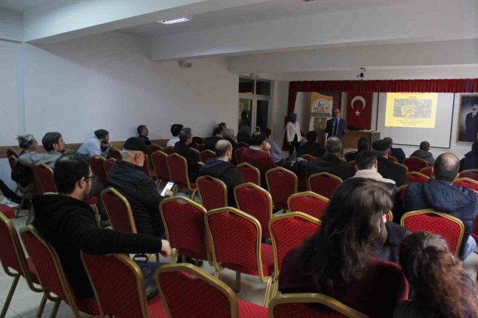 Bal Yapmak İsteyen Bu Kursa Gidiyor