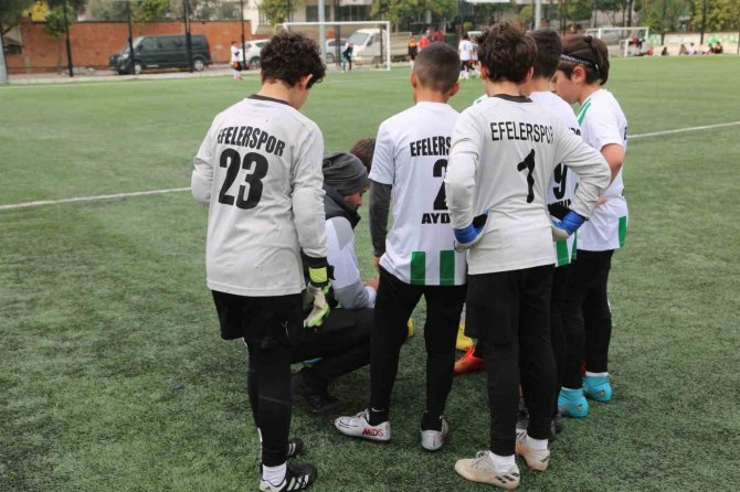 Efeler Cup, Kıyasıya Mücadeleye Sahne Oluyor