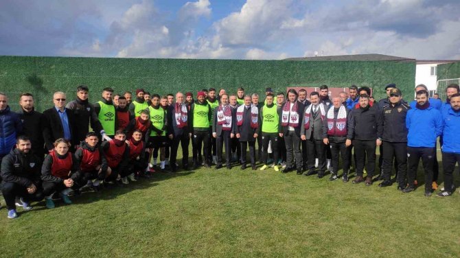 Balıkesir Valisi Hasan Şıldak, Bandırmaspor’a Destek Verdi