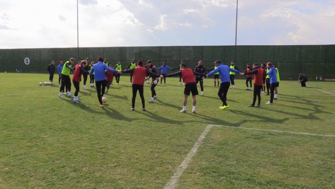 Bandırmaspor Teknik Direktörü Mesut Bakkal: “Oyuncularımıza İnancım Tamdır”