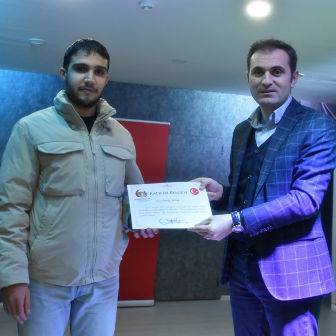 Sason’da 250 Kişiye Arıcılık Sertifikası Verildi