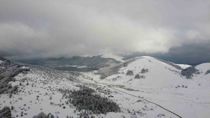 Bolu’da Kartpostallık Kış Manzarası