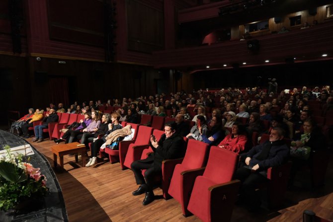 Tkm’de Sanat Müziği Gecesi