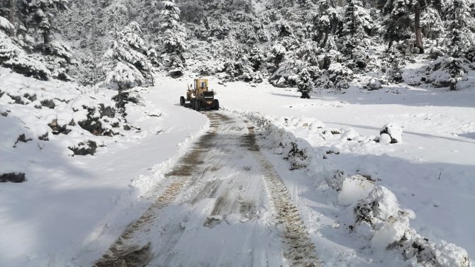 Kardan Kapanan 283 Kırsal Mahalle Yolu Ulaşıma Açıldı