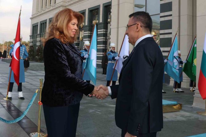 Cumhurbaşkanı Yardımcısı Oktay, Bulgaristan Cumhurbaşkanı Yardımcısı Yotova İle Bir Araya Geldi