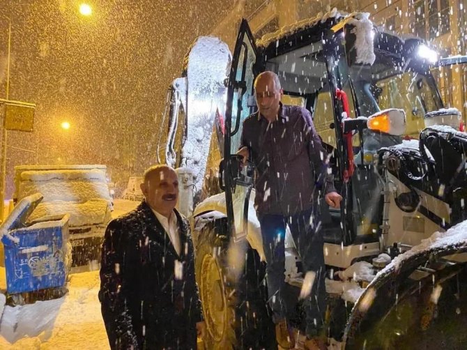 Doğanşehir İlçesinde Kar Yağışı Etkili Oldu