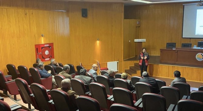 Dörtyol’da Muhtarlara Seminer Verildi