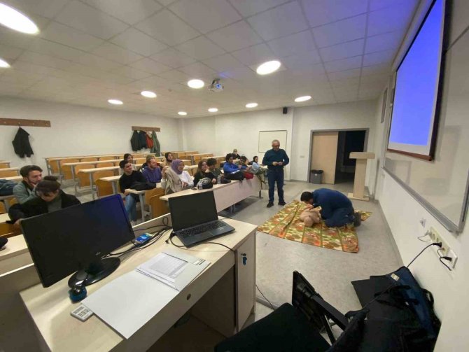 Öğrencilerin Yetkinliklerini Artırıyor