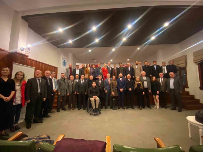 İ̇dareci Ve Bürokratlar Birliği Derneği’nden İ̇sveç’e Tepki