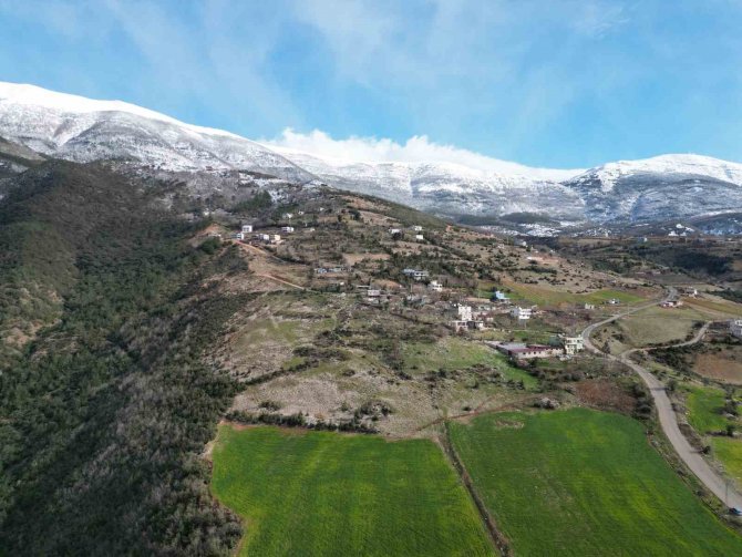 İ̇skenderun Körfezi’nde Lodos, Amanos Dağları’nda Kartpostallık Manzaralar