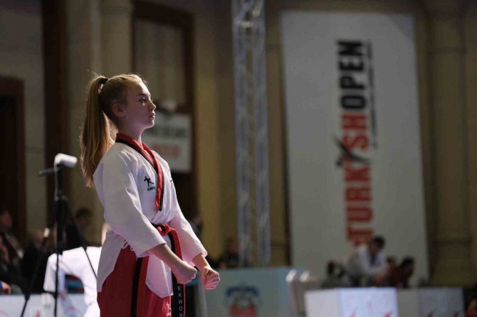 Milli Taekwondoculardan 36 Madalya