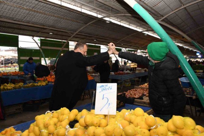 Başkan Usta Mesaiye Pazarda Başlıyor