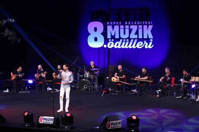 9. Ulusal Müzik Ödülleri Yarışması Yeteneklerini Bekliyor