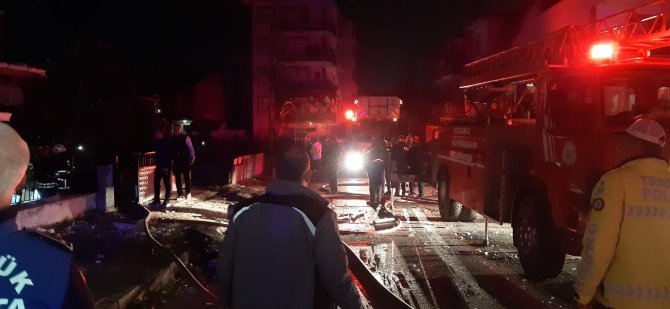 Doğalgaz Patlamasında Ağır Yaralanan Anne İle Oğlu Yaşam Mücadelesini Kaybetti