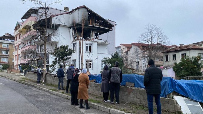 Doğalgaz Patlamasında Ağır Yaralanan Anne İle Oğlu Yaşam Mücadelesini Kaybetti