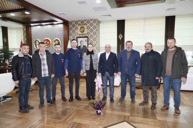 Körfez’de Hayvan Üreticilerine Müjde: Aşı Ve Küpeleme 2023’te De Sürecek