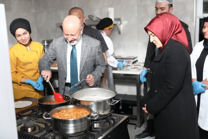 Başkan Çolakbayrakdar: "Kayseri’nin Lezzetlerini Glutensiz Şekilde Uluslararası Arenada Tanıtacağız"