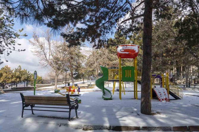 Büyükşehir, 5,5 Saatte 236 Mahalle Yolunu Ulaşıma Açtı, Kapalı Yol Bırakmadı