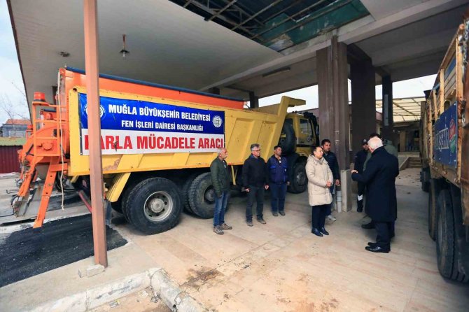 Başkan Gürün Karla Mücadele Ekiplerinden Bilgi Aldı