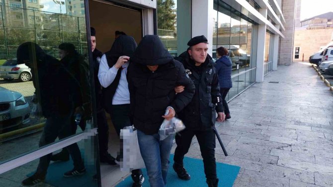 Çekici Üzerindeki Minibüsle 55 Bin 850 Uyuşturucu Hap Sevkiyatında Yeni Gelişme